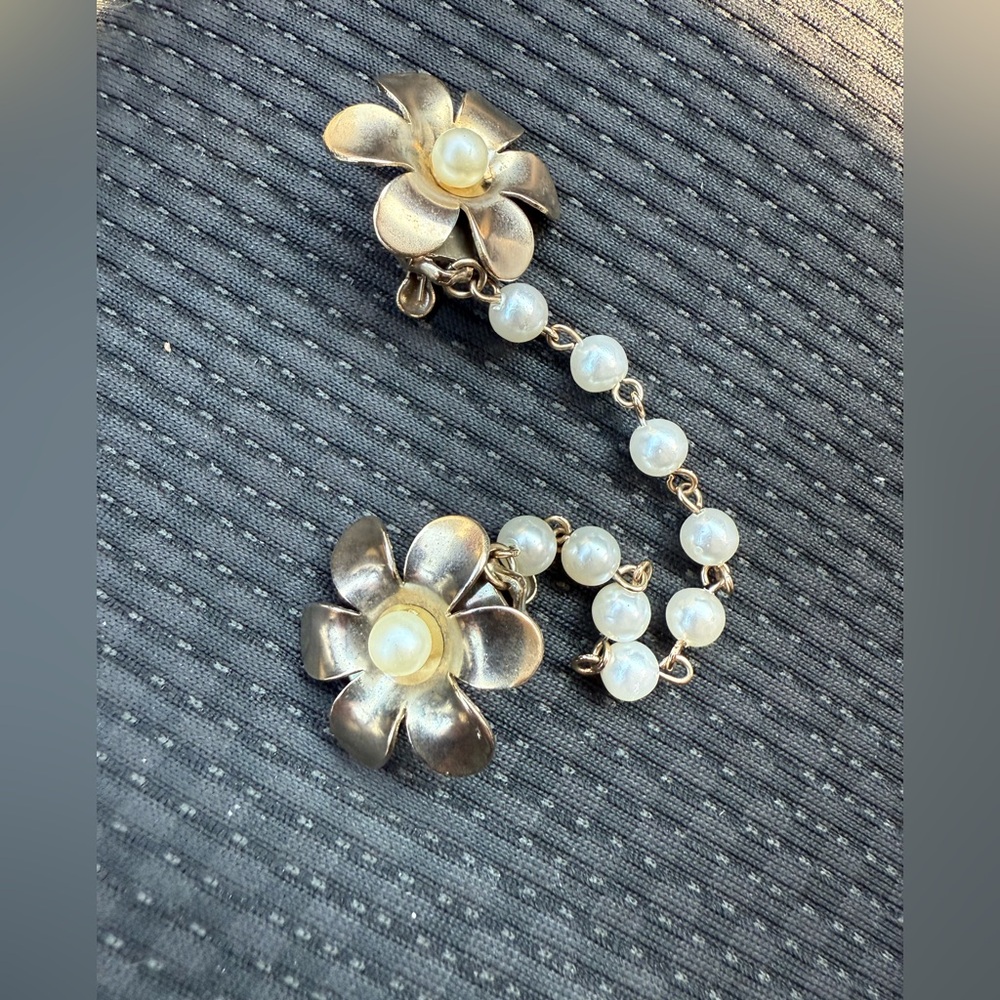 Pearl-Accented Gold Flower Sweater Clip